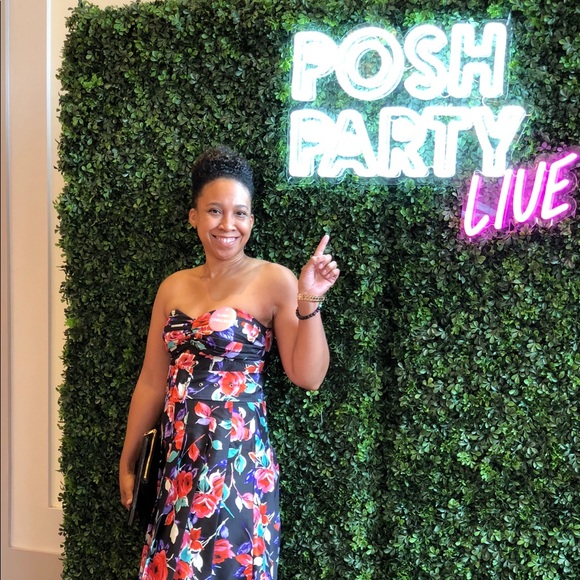 Meet your Posher, Josie - Picture 1 of 8